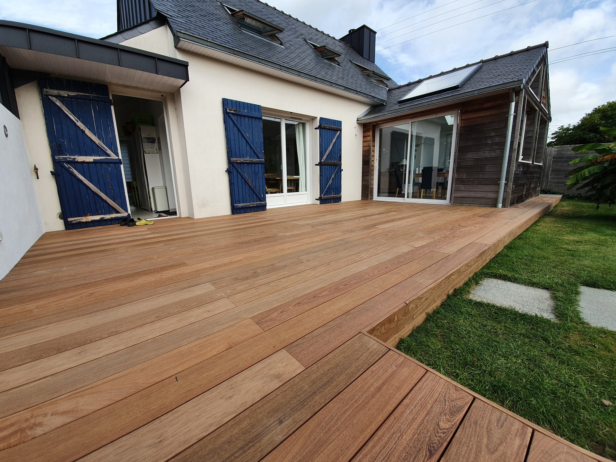 Réalisation d’une terrasse au sol en Ipé avec des …