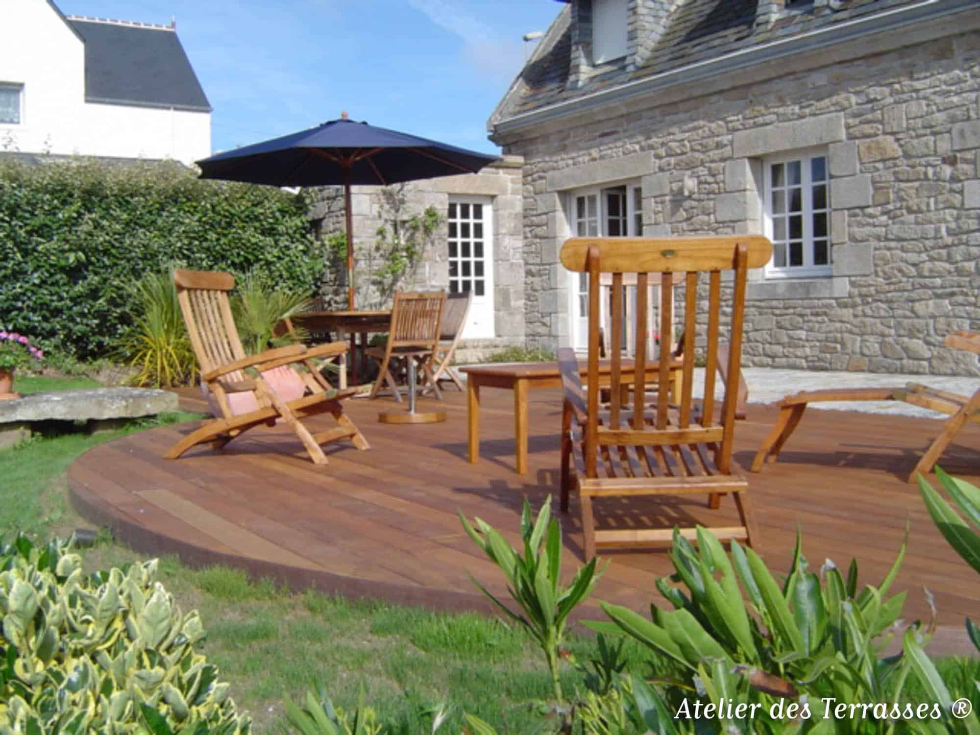 Réalisation d’une terrasse au sol en Ipé.