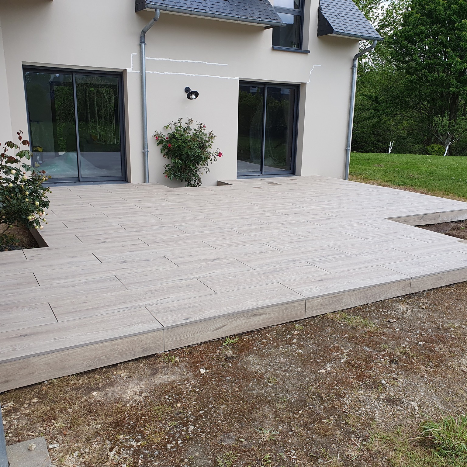Réalisation d’une terrasse en carrelage sur struct…