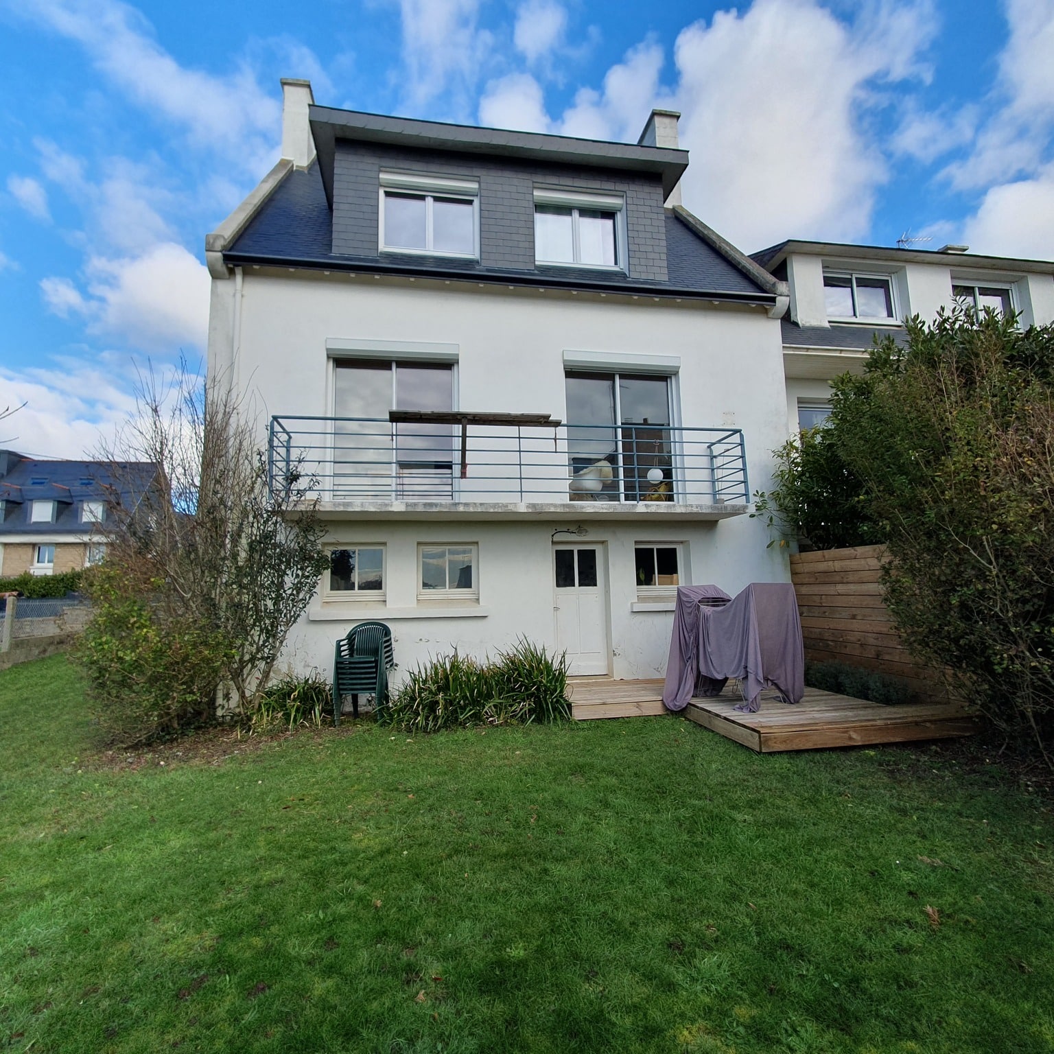 Réalisation d’une terrasse sur poteaux et d’un esc…
